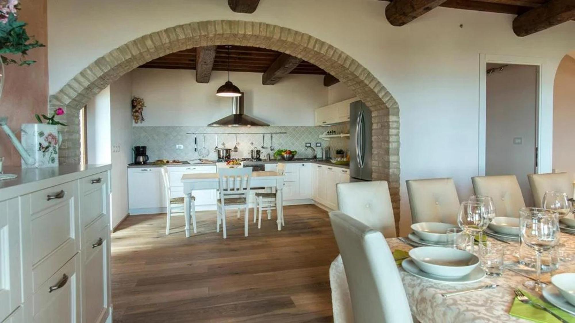 Appartement Casale Con Vista Colline à Volterra Extérieur photo