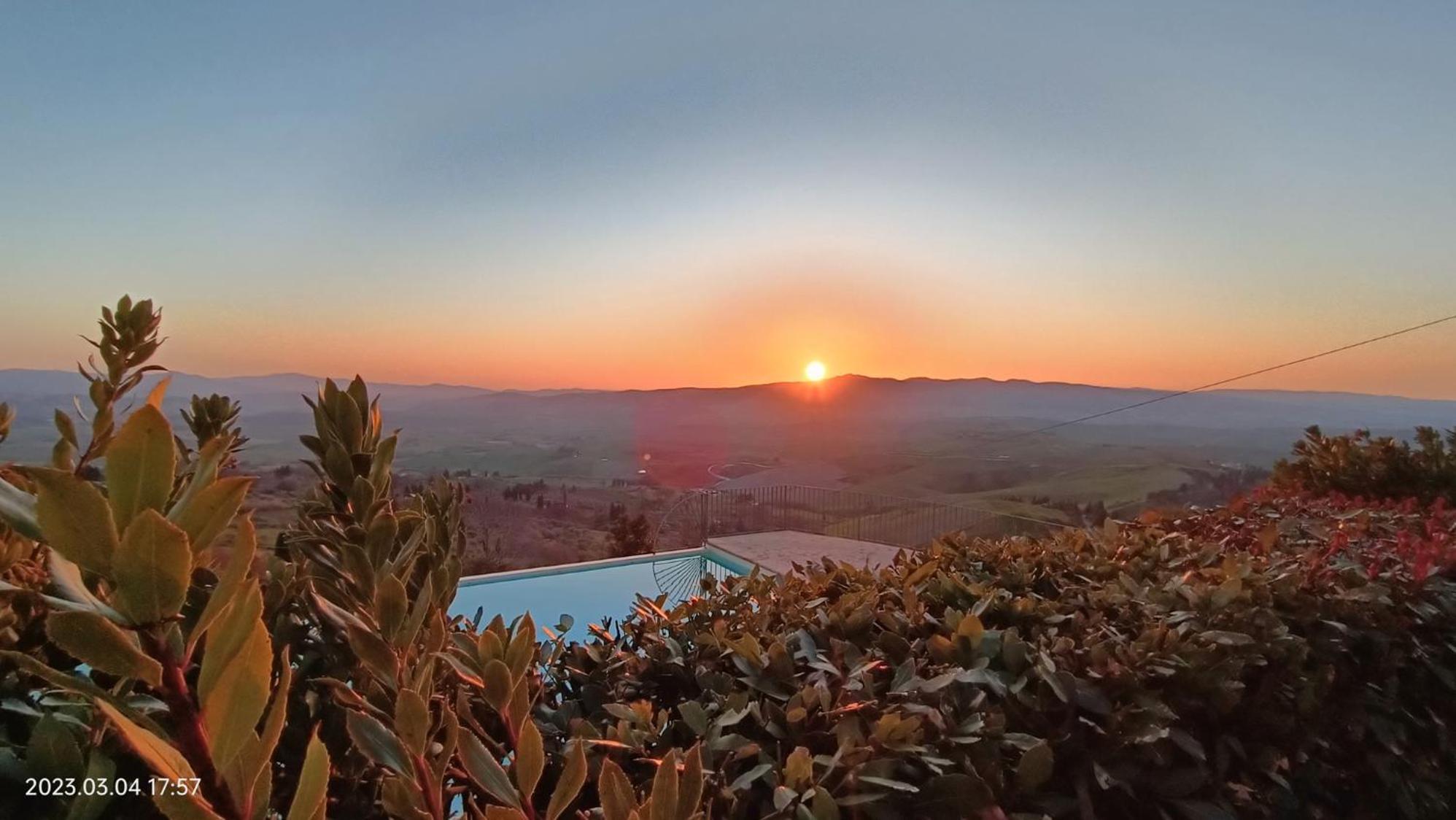 Appartement Casale Con Vista Colline à Volterra Extérieur photo
